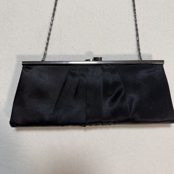 Vintage 1960s Black Evening Clutch Bag Handbag Purse With Silver Chain - Picture 4 of 5